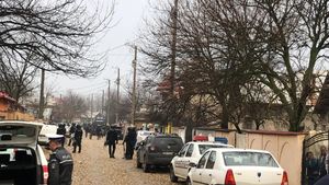 Romi luați pe sus de mascați, în două localități din Dâmbovița. S-au bătut cu bâte, bolovani și topoare