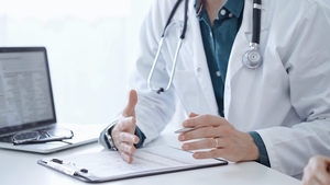 Medicul Marius Sava, dezvăluiri despre boala ”tăcută” a oaselor. Motivul pentru care osteoporoza este mai frecventă la femei