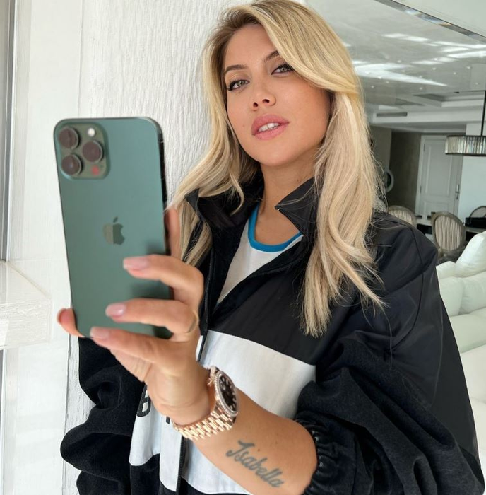 Divorț de răsunet în lumea fotbalului. Sexy-impresara și fotbalistul care îl reprezintă și-au spus adio. „E dureros!” | GALERIE FOTO