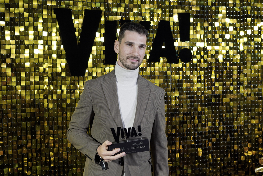 Anghel Damian a primit premiul Viva in cadrul evenimentul Viva Party desfasurat la MINA (Museum of Immersive New Art), miercuri, 28 octombrie 2026. IOANA PADURARU / MEDIAFAX FOTO