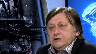 VIDEO EXCLUSIV! Crin Antonescu, așa cum nu l-ai mai văzut niciodată. Apariție surpriză în public, cum îi poartă de grijă doamnei speciale de lângă el