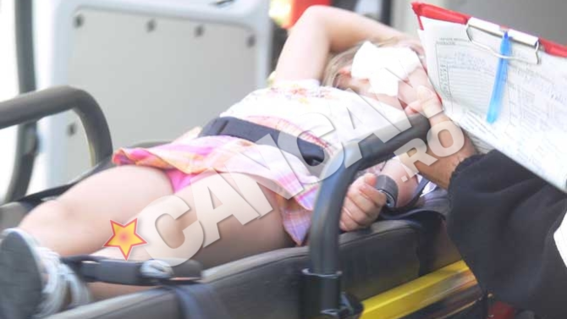 Fetita muscata de fata de cainele familiei! A fost operata de urgenta