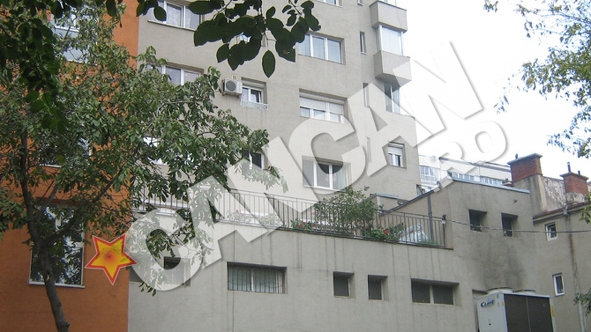 Incalcita poveste a disparitiei brokerului fugar! Vecinii spun ca locuia alaturi de fosta sotie si de fetita lui, intr-o casa in Dorobanti, supravegheata din toate partile de camere video!