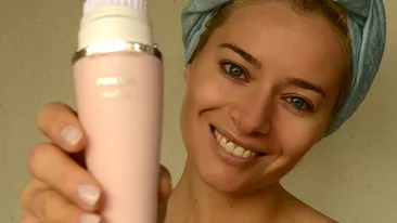 Decizie dubiosa: Laura Cosoi si-a parasit logodnicul chiar inainte de nunta! Reactia lui Smiley: Suna-ma si voi...