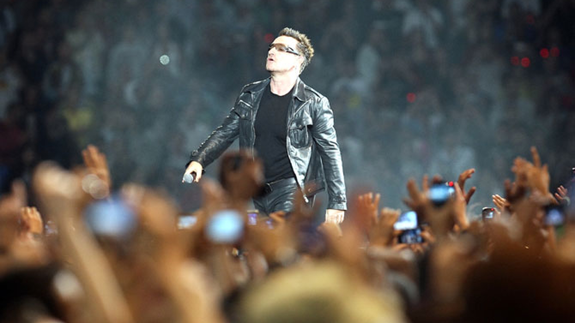U2 nu mai vine in Romania! Oprescu promite alta formatie