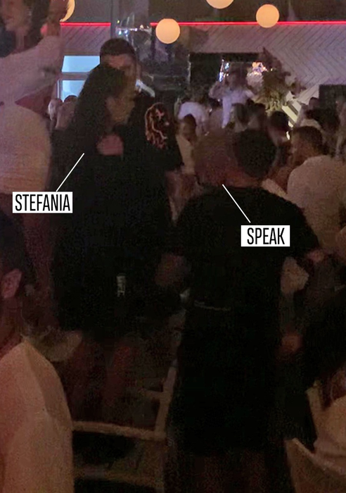 Speak și Ștefania s-au distrat pe cinste în club