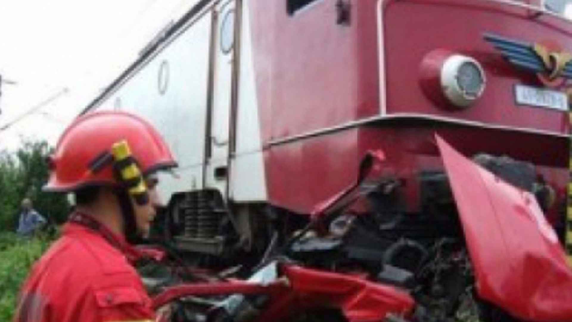 UPDATE Sase persoane au murit si trei sunt ranite grav in urma accidentului din Covasna