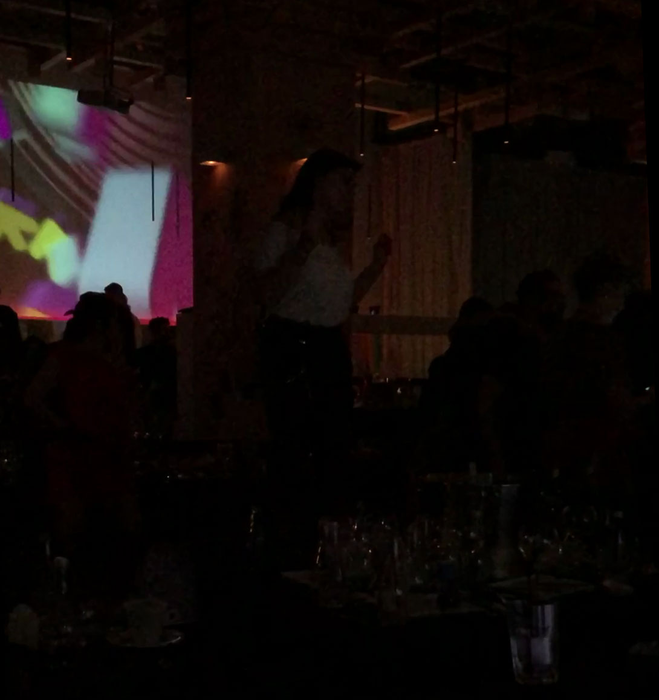 Geta Voinea s-a distrat la maximum, alături de un stripper, de Ziua Internațională a Femeii