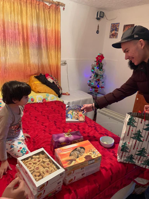 Povestea familiei care așteaptă… o sobă de la ”Moș Crăciun”