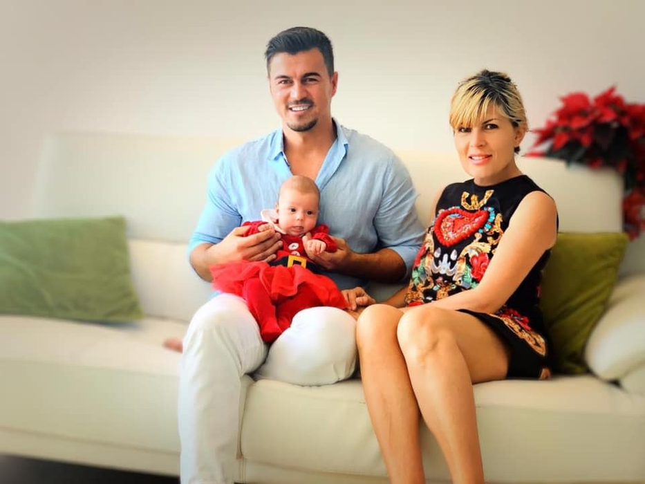 Elena Udrea și Adrian Alexandrov se pregătesc pentru botezul micuței lor