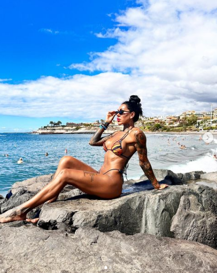 Claudia Florescu l-a ”agățat” pe Cazacu (Foto: Instagram)