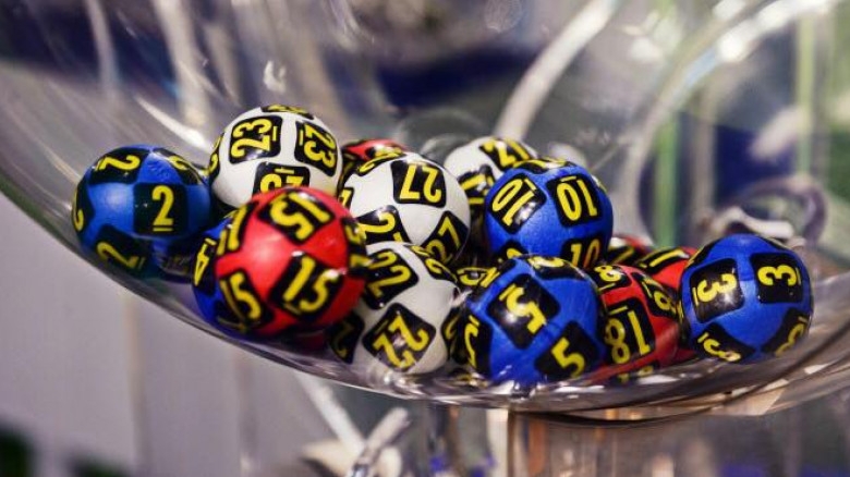 Marele premiu la Loto 6/49 a fost câștigat! Câți bani a băgat norocosul