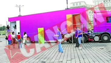 Femeile, excitate de ritmurile muzicii latino