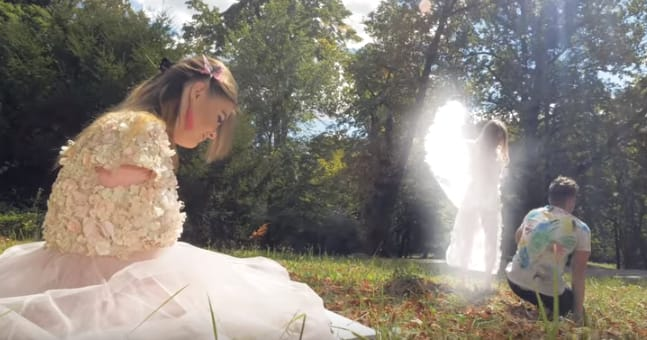 Lorelai a lansat un videoclip de poveste