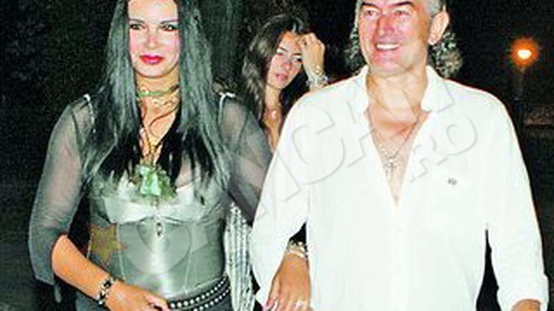 Miron si Marinela bat faleza in lung si-n lat