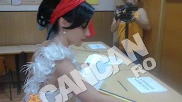 Cei mai veseli alegatori! Doi miri din Galati au mers de la nunta, direct la vot!