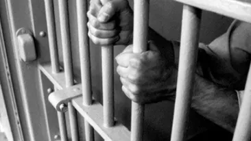 Un sucevean nu mai suportă să trăiască în detenţie şi bolnav! I-a cerut preşedintelui să fie eutanasiat!