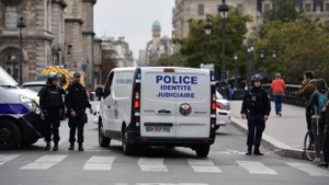 Patru polițiști au fost uciși chiar în Prefectura Poliției! Criminașlul a fost lichidat