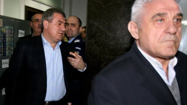 Lovitura GREA primita de fratii Becali dupa gratii! Si-au pierdut DEFINITIV puterea si li se intoarce spatele