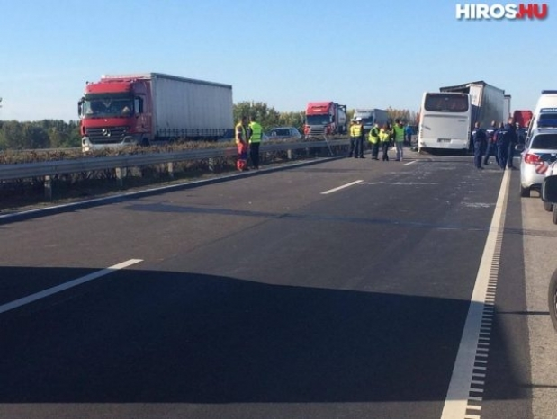 TIR românesc, implicat într-un accident cu 17 victime în Ungaria!