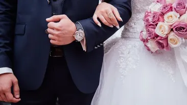 De ce nu este bine să urezi tinerilor căsătoriți ”Casă de piatră”! Un preot știe explicația