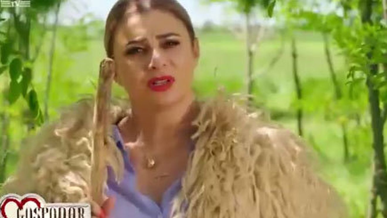 N-aţi mai văzut-o niciodată AŞA pe Anamaria Prodan. A îmbrăcat un costum total...