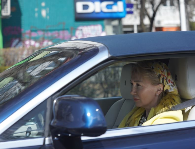 "Regina Purcari", în trafic, cu geamul deschis