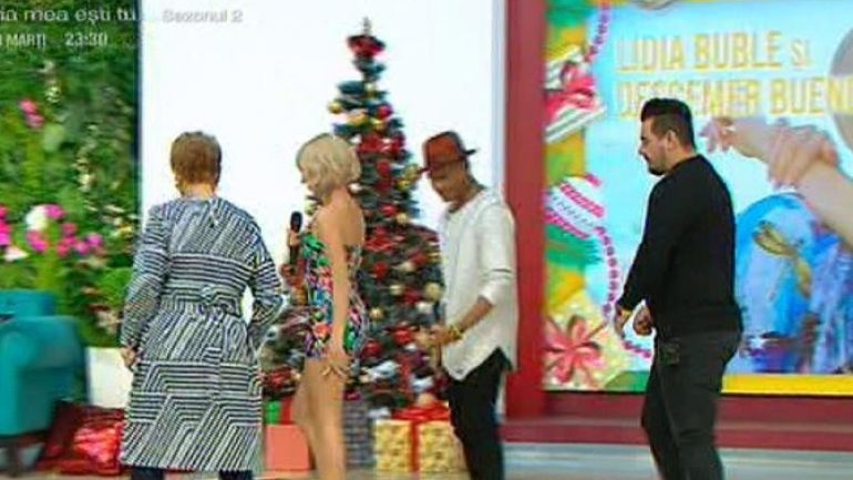 Lidia Buble, cu totul în vedere în direct la Kanal D, în emisiunea prezentată de Teo Trandafir