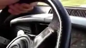 VIDEO DE MEN TI AL! 155 fraiere, si-a luat 160-u! Ia-o ma, baga picioru' in ea! Taci ma ca nu esti pe motor sa te apleci in mortii ma-tii! - Uite o Dacia 1310 cu 160 km/h in panta