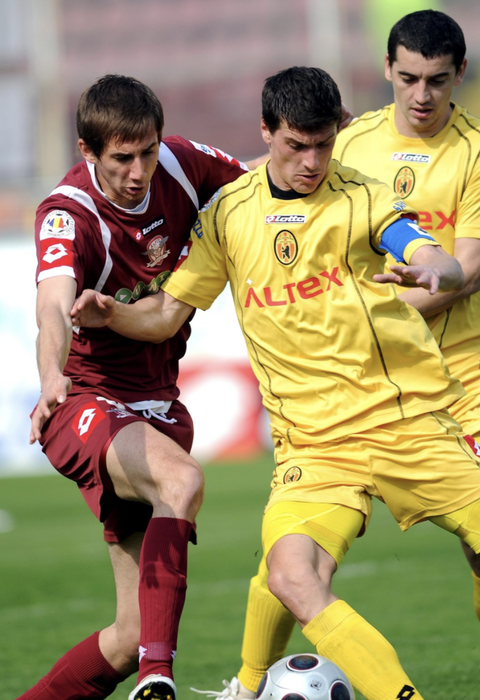 După Burdujan, un alt fotbalist român a ajuns rău! ”Mi-a cerut un leu! Nevasta l-a lăsat”