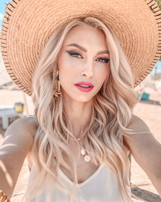 Andreea Bălan va schimba mai multe rochii de mireasă în ziua marelui eveniment!