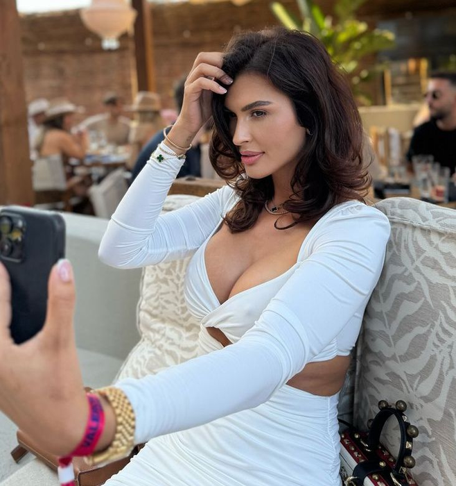 Mădălina Pamfile, atac la adresa ispitelor masculine. (sursă - instagram.com)