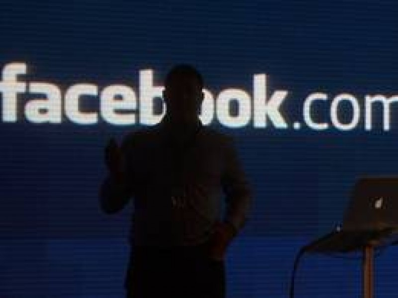 Cea mai scumpă cerere de prietenie de pe facebook: 600.000 de dolari!