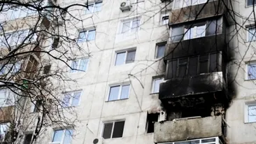 Un bărbat a ajuns la spital, în urma unei explozii care a avut loc într-un bloc din Bacău