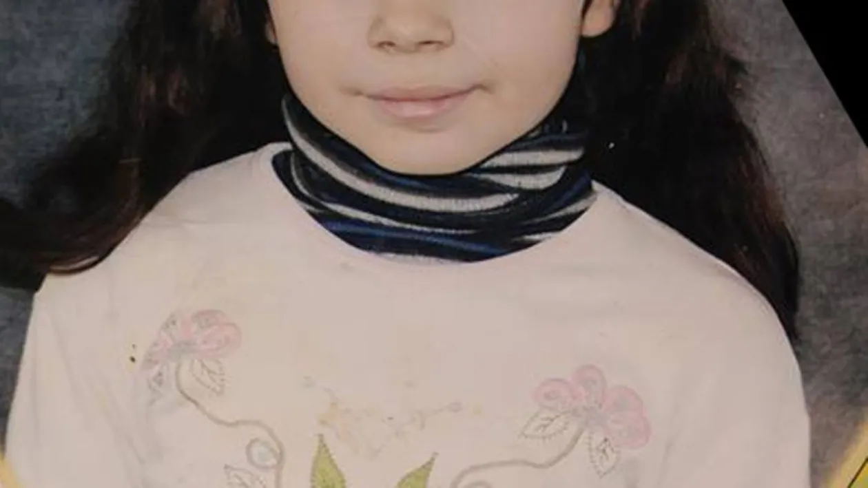 Ce au descoperit medicii legisti la autopsia fetitei din Vaslui care a murit in bratele bunicii