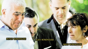 Amy Winehouse le-a lasat 12 milioane de euro parintilor si fratelui