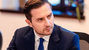 De ce bucureștenii rămân des fără apă caldă. Primarul interimar a spulberat „misterul”