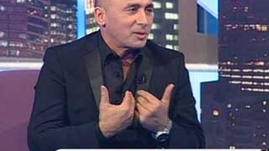 VIDEO Dupa doua luni de la incident! Marcel Pavel explica de ce a cantat gresit imnul Romaniei! N-a platit amenda de 5.000 de lei