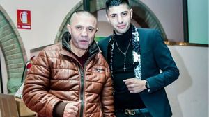 Fiul lui Nicolae Guță s-a lăudat cu mașina făcută cadou soției, dar un prieten i-a dat rușine imediat: ”La valoarea ta costă cam puțin” Ce i-a răspuns Nicu Guță