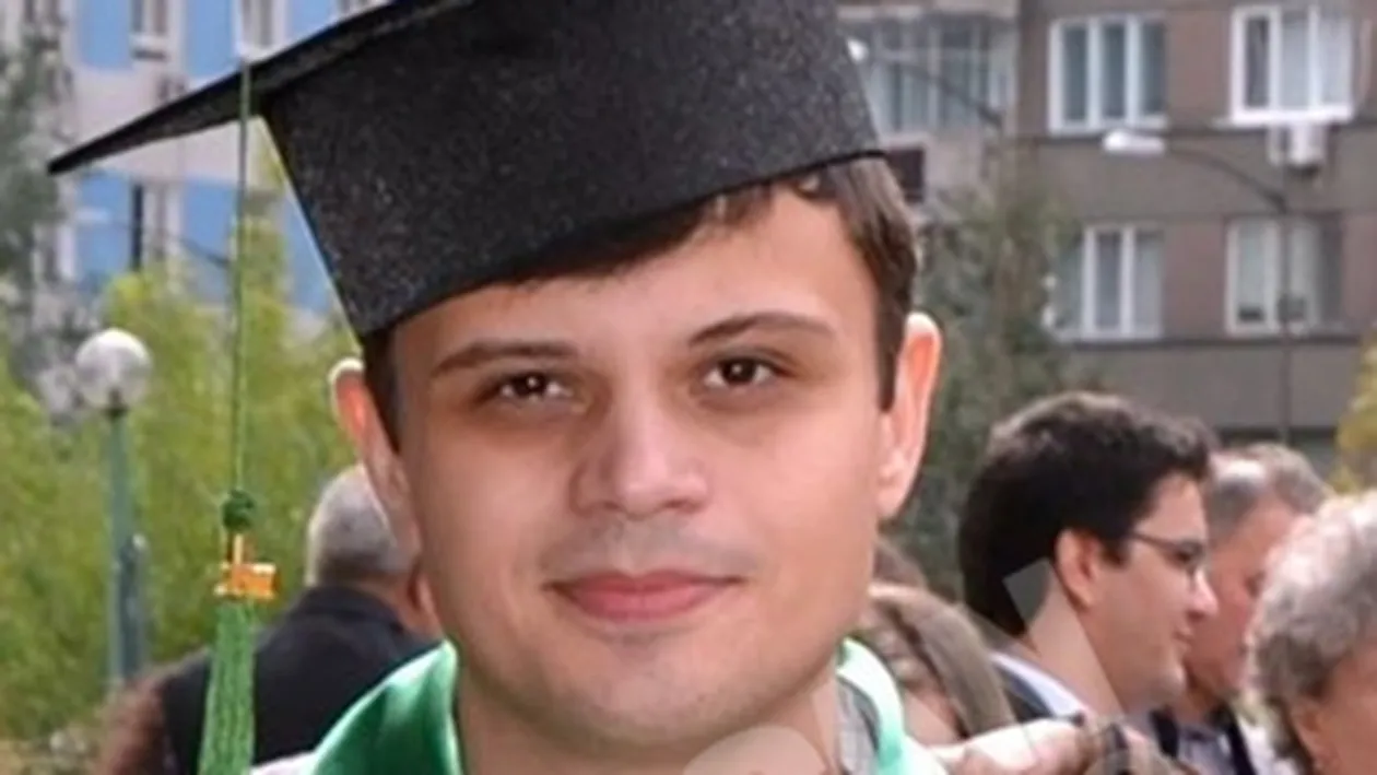 VIDEO Peste 300 de medici s-au strans la Piata Universitatii pentru a-si sustine colegul bolnav!