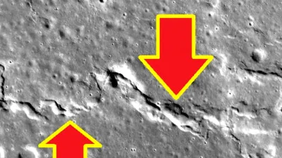 Ceva CIUDAT se întâmplă pe suprafața Lunii!