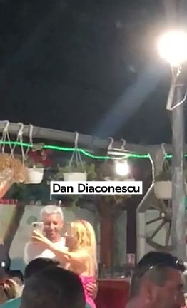 Dan Diaconescu a făcut senzație pe litoralul românesc