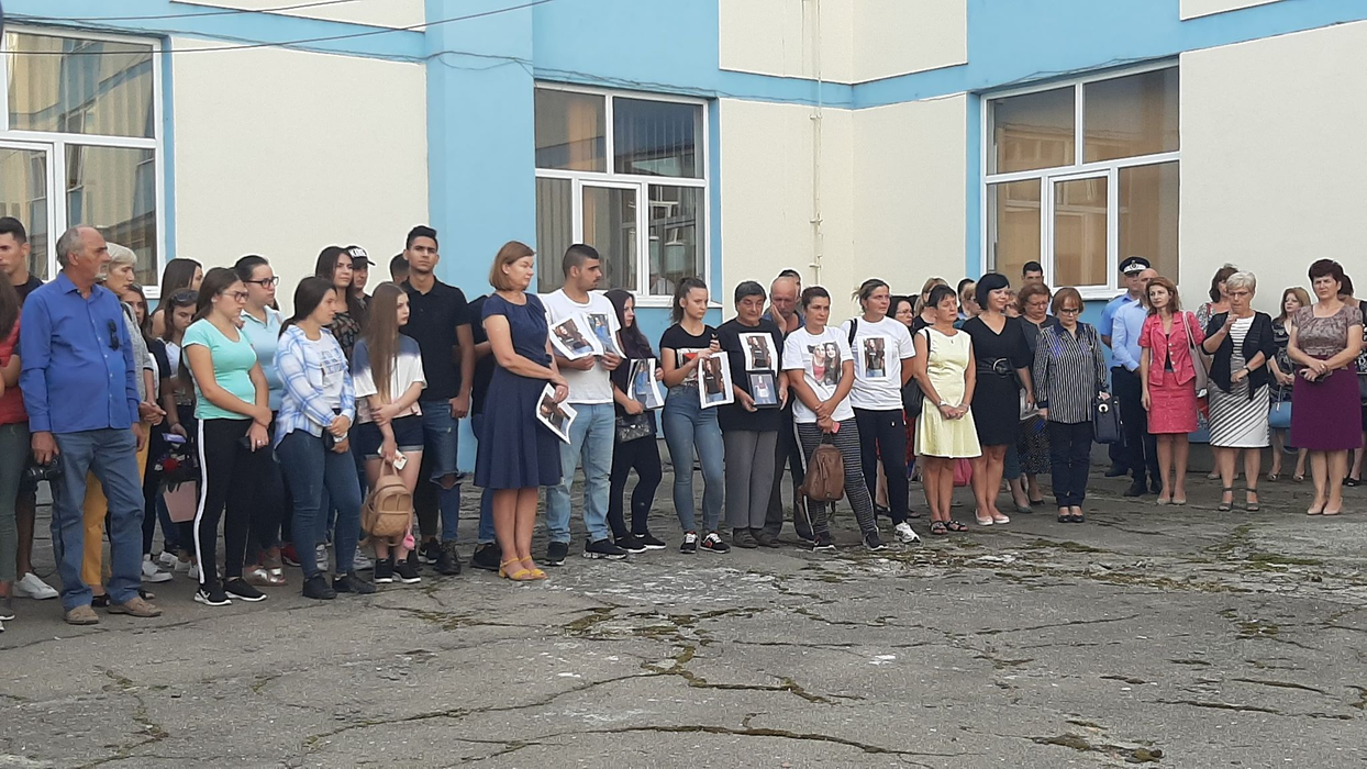 Mama Luizei Melencu, mesaj sfâșietor la colegiul unde învăța fiica ei: ”Un monstru cu chip de om a răpit-o și nu spune unde a dus-o”