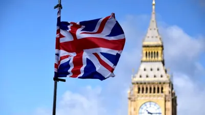 Persoanele cu dublă cetățenie nu vor mai avea acces în Marea Britanie dacă nu prezintă pașaport britanic valabil