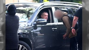 Gigi Becali a oprit chiar la intrarea în Palat și… L-au ”asaltat” chiar înainte de meciul-dezastru!