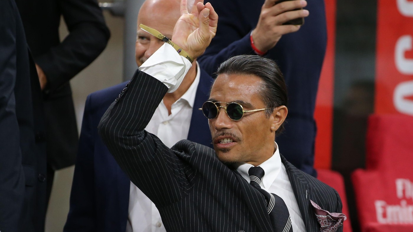 Salt Bae, în prag de faliment! Celebrul chef turc, pierderi financiare URIAȘE în Londra