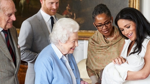 Lovitură cruntă pentru Meghan Markle! Copilul va rămâne cu Prințul Harry după divorț