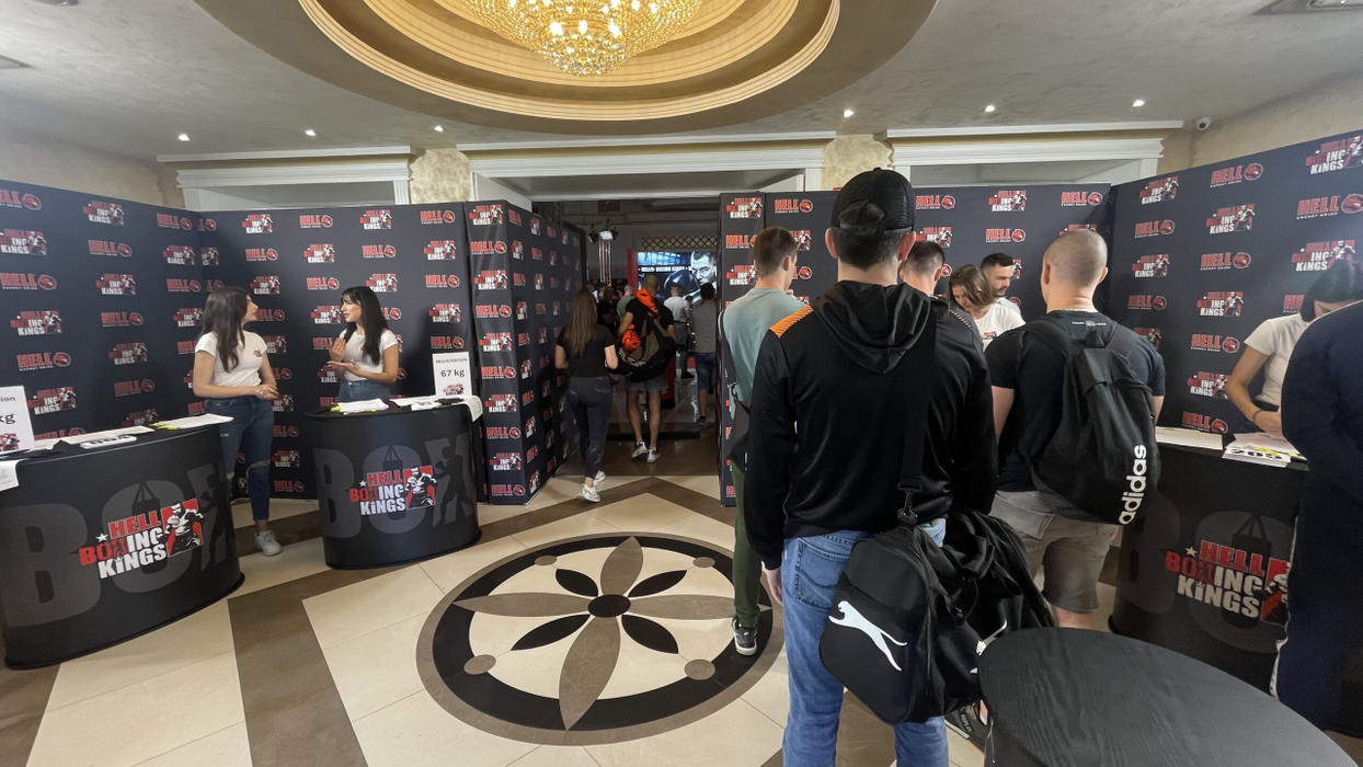 (P) Competiția HELL Boxing Kings se află la jumătatea calificărilor, iar premiul cel mare a stârnit interesul a mii de luptători de box