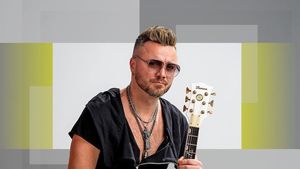 Tavi Clonda nu a mai suportat și a răbufnit! Soțul Gabrielei Cristea le dă replica celor care îl acuză că ar fi șomer și ar trăi pe banii celebrei neveste! “Prefer să  încasez mai puțin, dar să...”