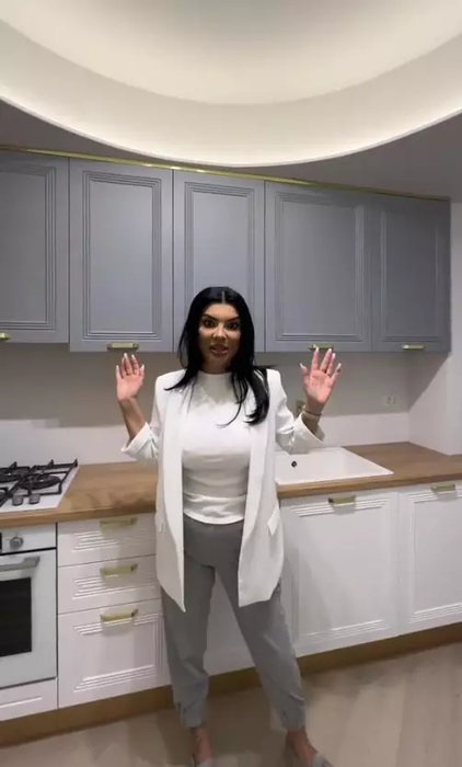 Cum arată apartamentul de lux din Pipera al Andreei Tonciu! Bruneta îl scoate la vânzare și cere 250.000 de euro pe el